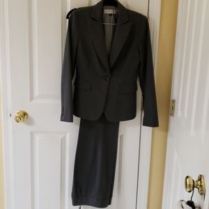 Tahari Grey Pants Suit